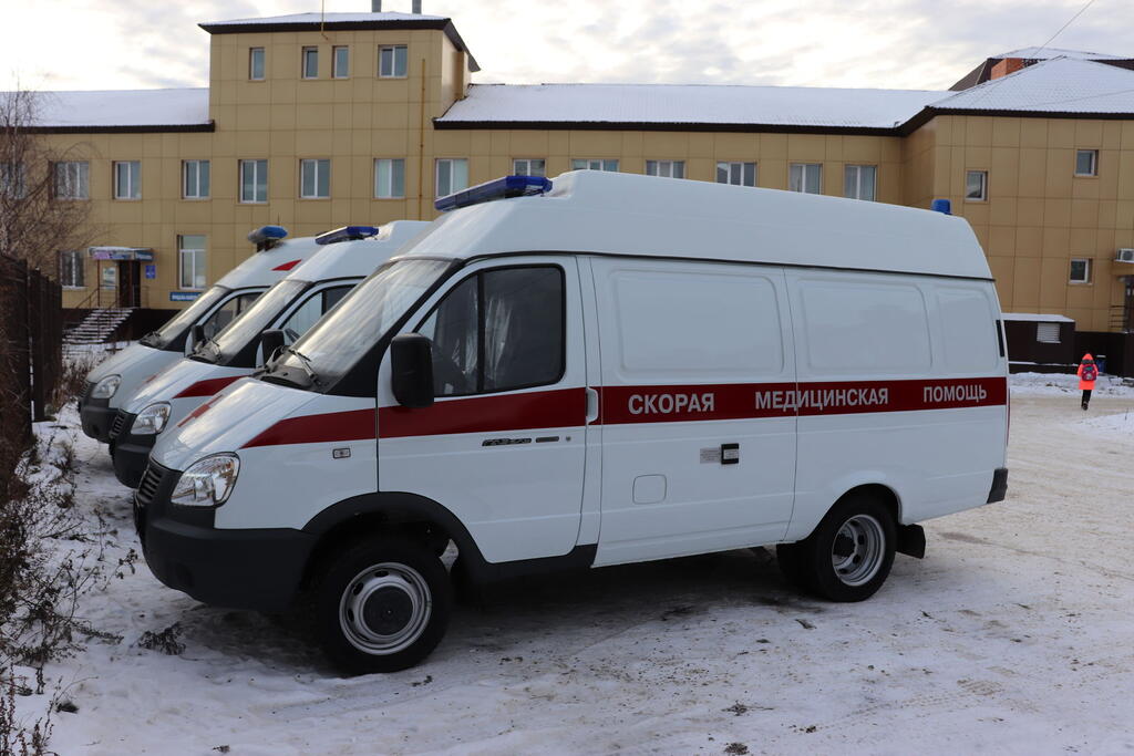 Скорая киров. Техника скорой помощи. Уватский район больница. Первые скорые в Тюменской области. 900 Новых скорых.